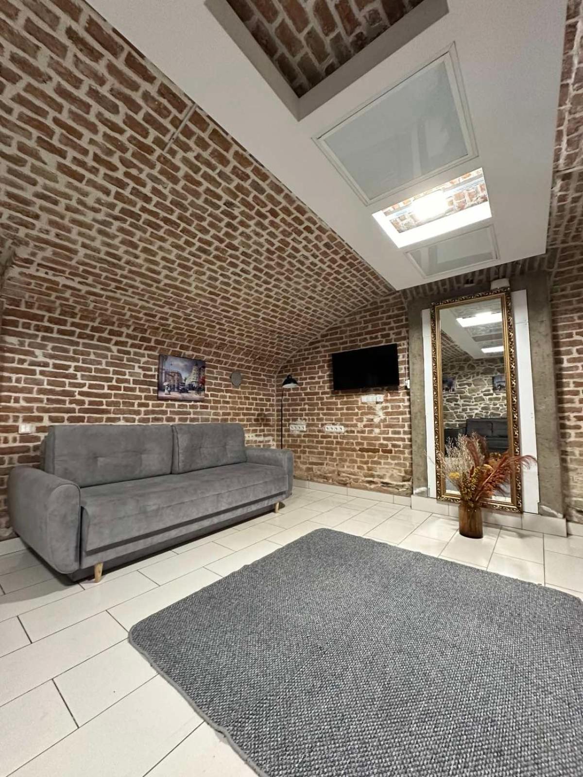 2Х Кім-Й Loft На Площі Філармонії By Willox Apartment Cernăuți Exterior foto